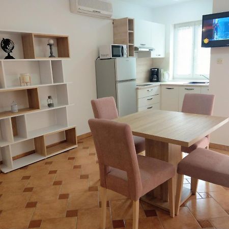 Apartment Koruna 메덜린 외부 사진