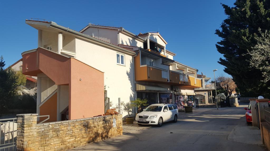 Apartment Koruna 메덜린 외부 사진