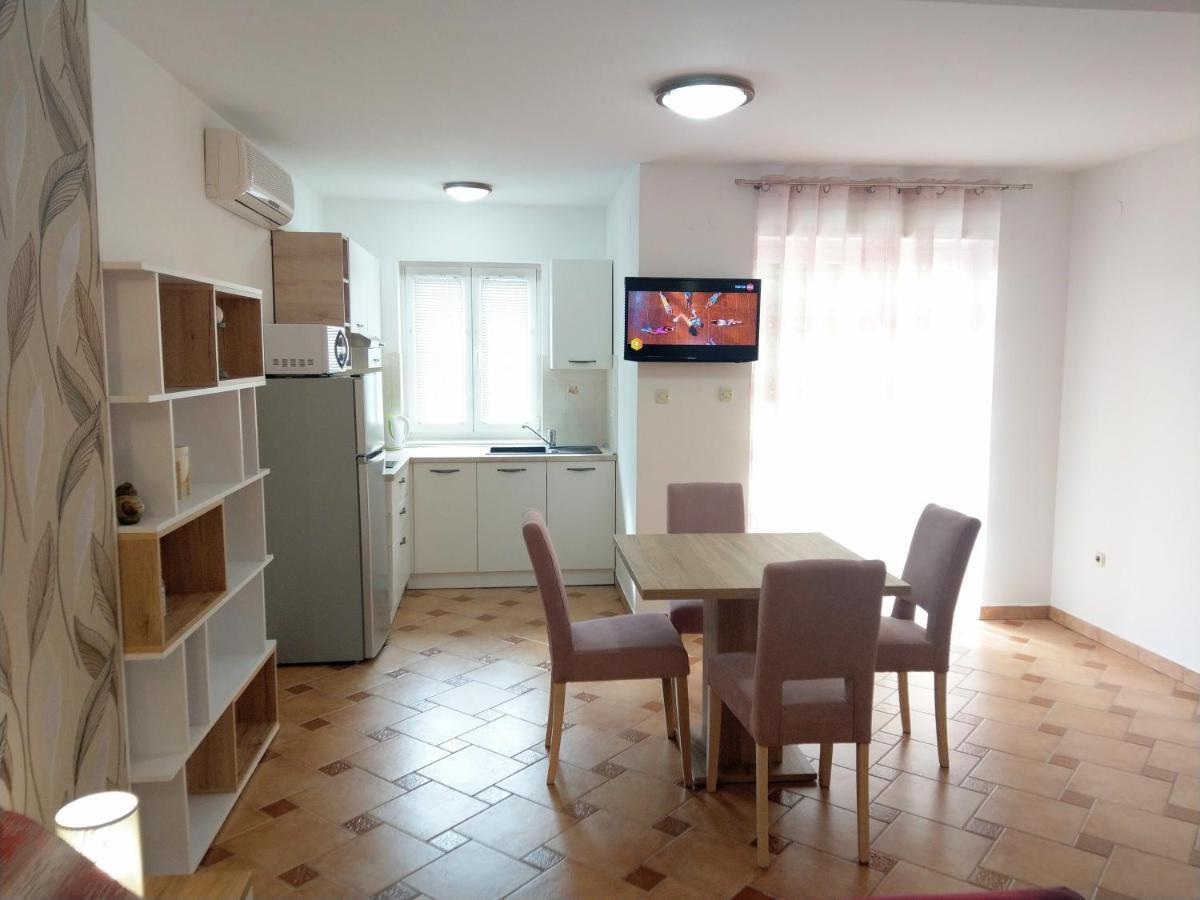 Apartment Koruna 메덜린 외부 사진