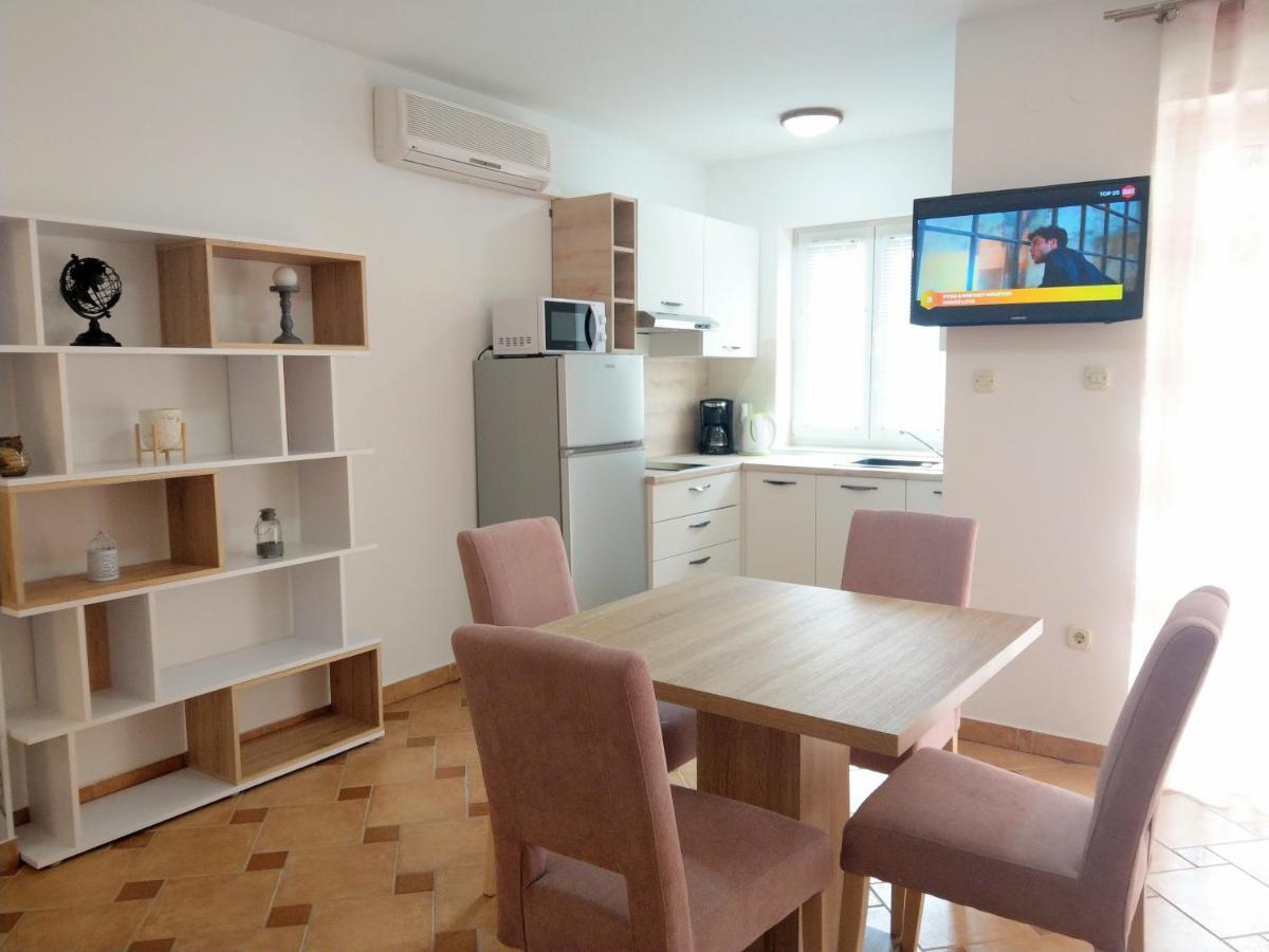 Apartment Koruna 메덜린 외부 사진