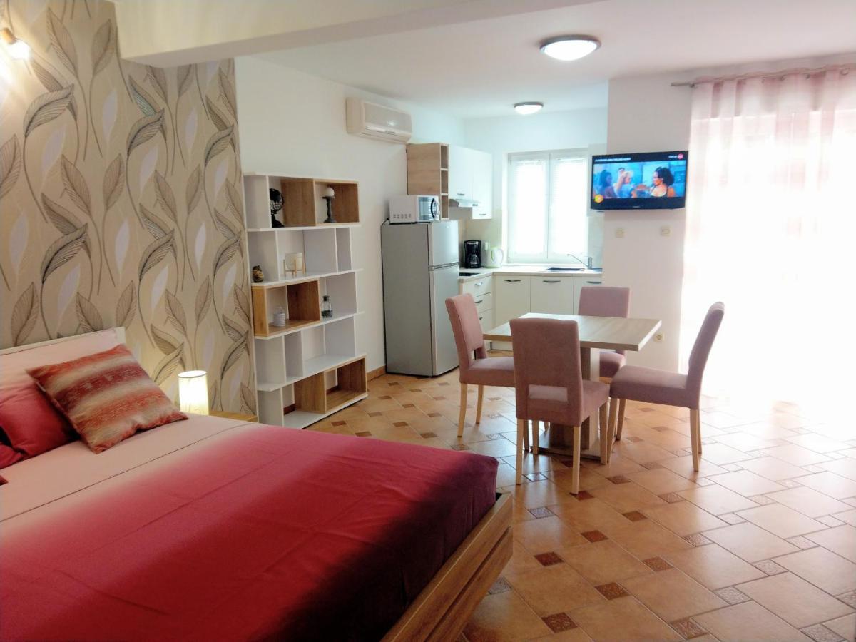 Apartment Koruna 메덜린 외부 사진