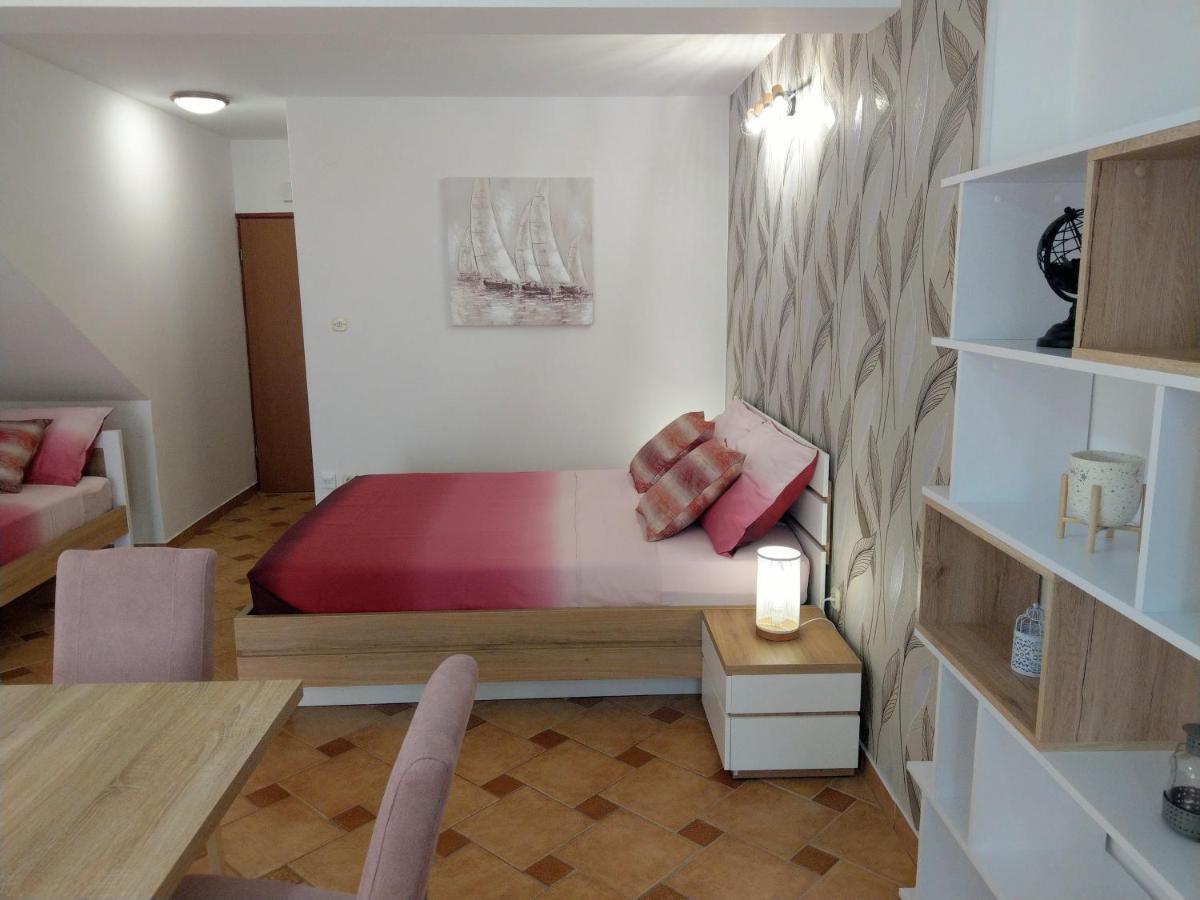 Apartment Koruna 메덜린 외부 사진
