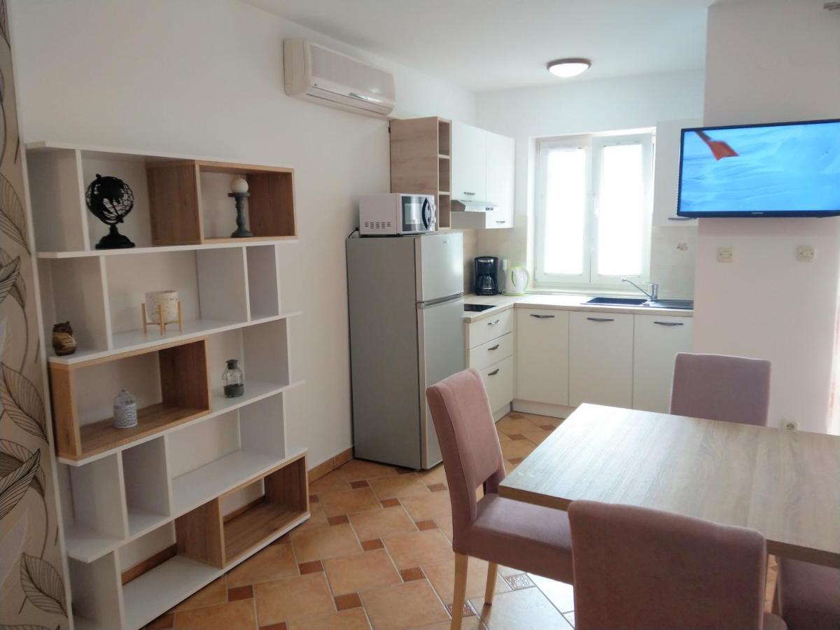 Apartment Koruna 메덜린 외부 사진